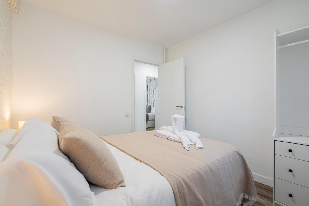 For You Rentals Moderno Apartamento Temporal Cerca Zoo Y Del Parque De Atracciones Ceb76 Madrid Bagian luar foto
